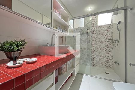 Apartamento à venda com 130m², 4 quartos e 2 vagasBanheiro da Suíte