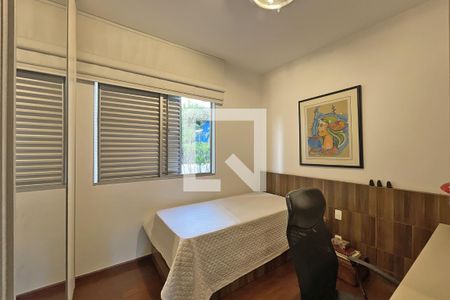 Apartamento à venda com 130m², 4 quartos e 2 vagasQuarto 2
