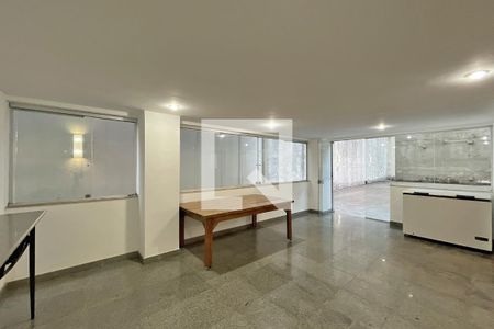 Apartamento à venda com 130m², 4 quartos e 2 vagasÁrea comum