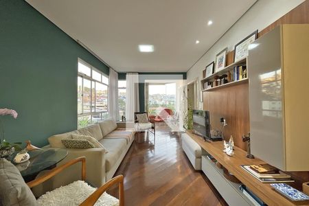 Apartamento à venda com 130m², 4 quartos e 2 vagasSala