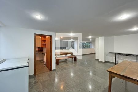 Apartamento à venda com 130m², 4 quartos e 2 vagasÁrea comum