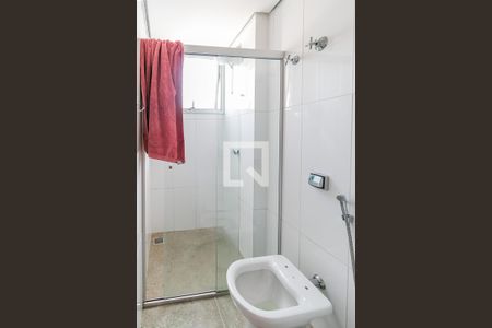 Apartamento à venda com 147m², 4 quartos e 2 vagas Apartamento à venda com 147m², 4 quartos e 2 vagasBanheiro da Suíte 1