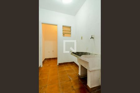 Casa à venda com 230m², 4 quartos e 2 vagasÁrea de Serviço