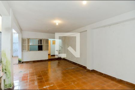 Casa à venda com 230m², 4 quartos e 2 vagasQuintal