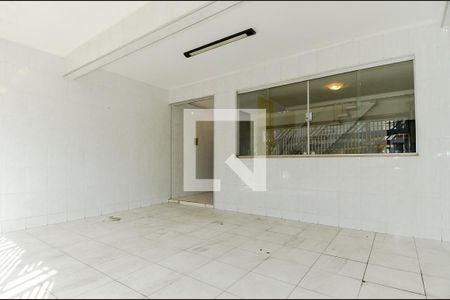 Casa à venda com 230m², 4 quartos e 2 vagasGaragem