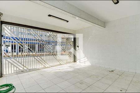 Casa à venda com 230m², 4 quartos e 2 vagasGaragem