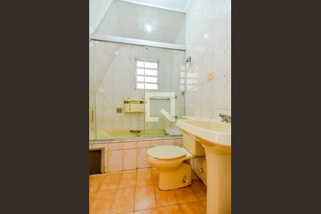 Casa à venda com 230m², 4 quartos e 2 vagasDetalhe banheiro