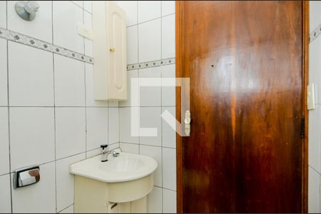 Casa à venda com 230m², 4 quartos e 2 vagasDetalhe banheiro