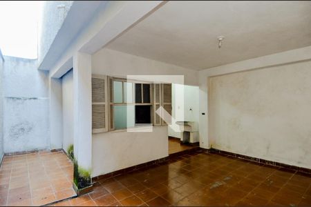 Casa à venda com 230m², 4 quartos e 2 vagasÁrea de Serviço