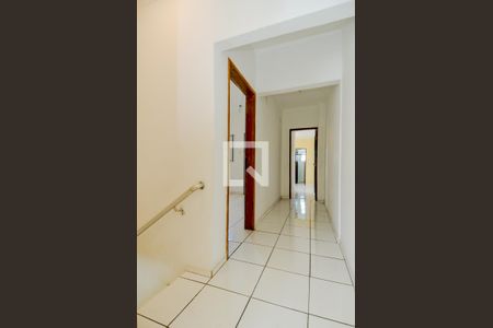 Casa à venda com 230m², 4 quartos e 2 vagasCorredor 