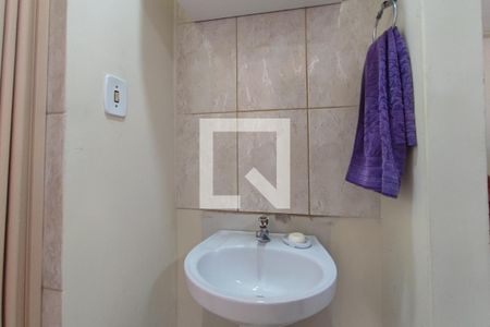 Casa à venda com 160m², 3 quartos e 1 vagaBanheiro - Lavabo