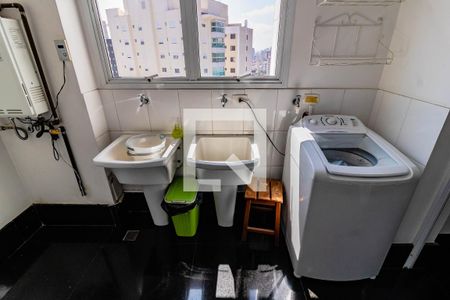 Apartamento à venda com 463m², 3 quartos e 4 vagas Apartamento à venda com 463m², 3 quartos e 4 vagasÁrea de Serviço