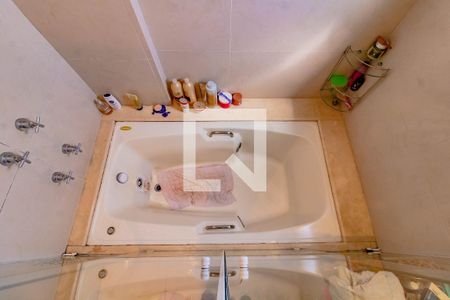 Apartamento à venda com 463m², 3 quartos e 4 vagas Apartamento à venda com 463m², 3 quartos e 4 vagasBanheiro da Suíte 3