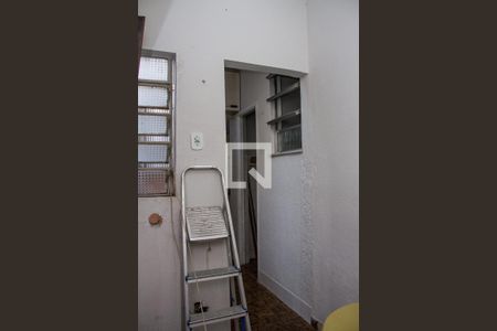 Apartamento à venda com 70m², 2 quartos e 1 vagaÁrea de Serviço