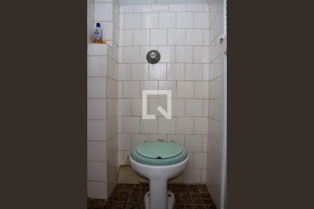 Apartamento à venda com 70m², 2 quartos e 1 vagaBanheiro de Serviço