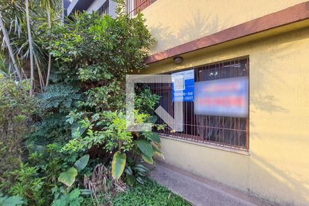 Casa à venda com 189m², 3 quartos e 3 vagas Casa à venda com 189m², 3 quartos e 3 vagasFachada