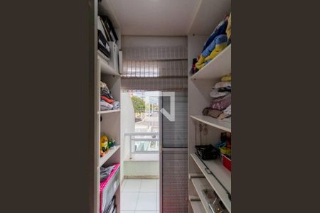 Casa à venda com 168m², 3 quartos e 3 vagas Casa à venda com 168m², 3 quartos e 3 vagasCloset Suíte 3