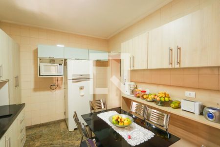 Casa à venda com 300m², 3 quartos e 2 vagas Casa à venda com 300m², 3 quartos e 2 vagasCozinha