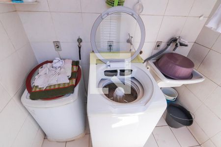 Casa à venda com 300m², 3 quartos e 2 vagas Casa à venda com 300m², 3 quartos e 2 vagasÁrea de Serviço