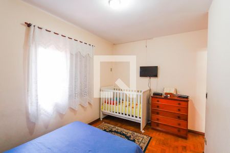 Casa à venda com 300m², 3 quartos e 2 vagas Casa à venda com 300m², 3 quartos e 2 vagasSuíte