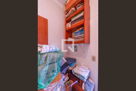 Casa à venda com 300m², 3 quartos e 2 vagas Casa à venda com 300m², 3 quartos e 2 vagasQuartinho