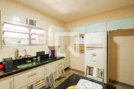 Casa à venda com 300m², 3 quartos e 2 vagas Casa à venda com 300m², 3 quartos e 2 vagasCozinha