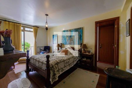 Apartamento à venda com 360m², 5 quartos e 4 vagasSuíte