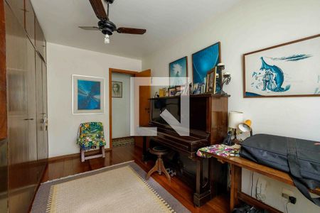 Apartamento à venda com 360m², 5 quartos e 4 vagasQuarto 2