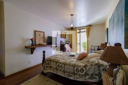 Apartamento à venda com 360m², 5 quartos e 4 vagasSuíte