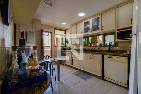 Apartamento à venda com 360m², 5 quartos e 4 vagasCozinha