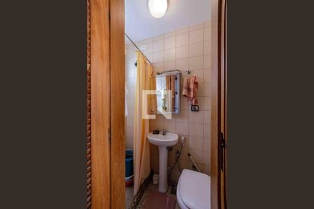 Apartamento à venda com 360m², 5 quartos e 4 vagasBanheiro de Serviço