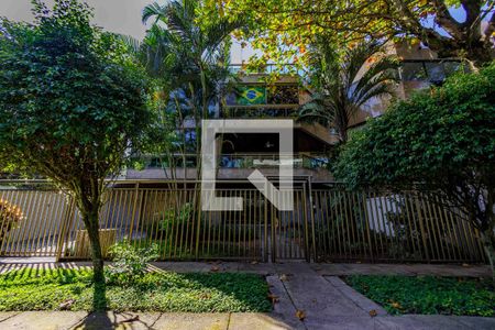 Apartamento à venda com 360m², 5 quartos e 4 vagasFachada