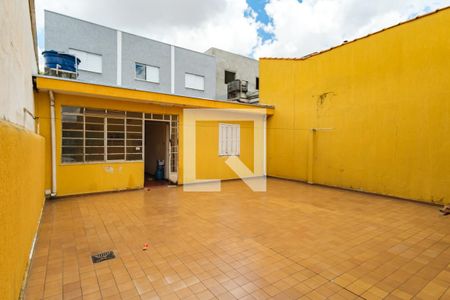Casa à venda com 240m², 3 quartos e 2 vagas Casa à venda com 240m², 3 quartos e 2 vagasQuintal