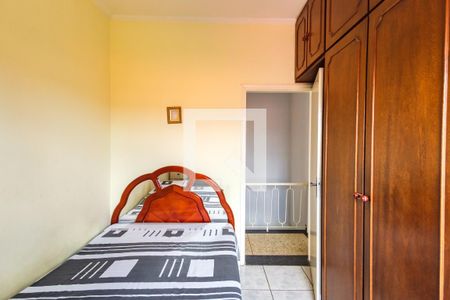 Casa à venda com 240m², 3 quartos e 2 vagas Casa à venda com 240m², 3 quartos e 2 vagasQuarto 2