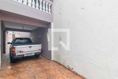 Casa à venda com 250m², 2 quartos e 4 vagas Casa à venda com 250m², 2 quartos e 4 vagasGaragem