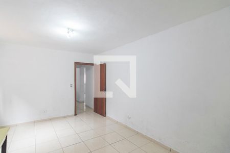 Casa à venda com 250m², 2 quartos e 4 vagas Casa à venda com 250m², 2 quartos e 4 vagasEdícula