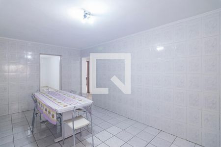 Casa à venda com 250m², 2 quartos e 4 vagas Casa à venda com 250m², 2 quartos e 4 vagasEdícula