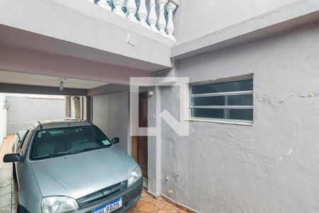 Casa à venda com 250m², 2 quartos e 4 vagas Casa à venda com 250m², 2 quartos e 4 vagasGaragem