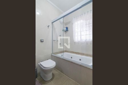 Casa à venda com 250m², 2 quartos e 4 vagas Casa à venda com 250m², 2 quartos e 4 vagasBanheiro