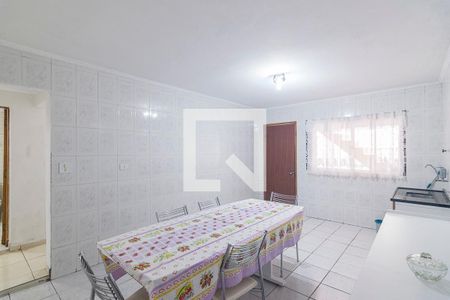 Casa à venda com 250m², 2 quartos e 4 vagas Casa à venda com 250m², 2 quartos e 4 vagasEdícula