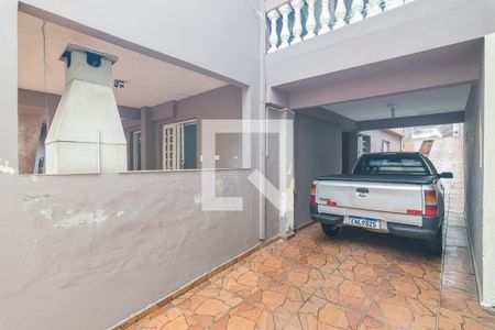 Casa à venda com 250m², 2 quartos e 4 vagas Casa à venda com 250m², 2 quartos e 4 vagasGaragem