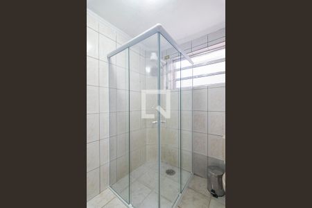 Casa à venda com 250m², 2 quartos e 4 vagas Casa à venda com 250m², 2 quartos e 4 vagasEdícula