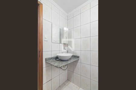 Casa à venda com 250m², 2 quartos e 4 vagas Casa à venda com 250m², 2 quartos e 4 vagasEdícula