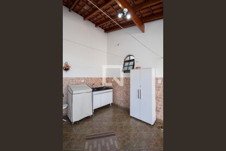 Casa à venda com 246m², 3 quartos e 3 vagas Casa à venda com 246m², 3 quartos e 3 vagasÁrea de Serviço