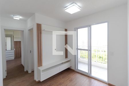 Salas de apartamento para alugar com 2 quartos, 43m² em Jardim Ipaussurama, Campinas