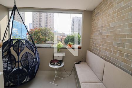 Casa à venda com 145m², 4 quartos e 2 vagas Casa à venda com 145m², 4 quartos e 2 vagasSacada