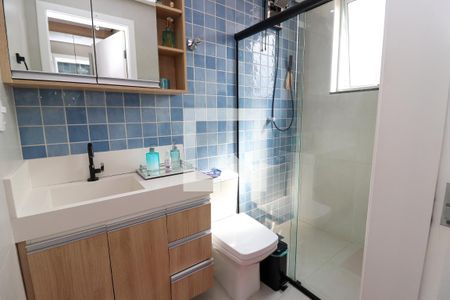 Casa à venda com 145m², 4 quartos e 2 vagas Casa à venda com 145m², 4 quartos e 2 vagasBanheiro da Suíte 4