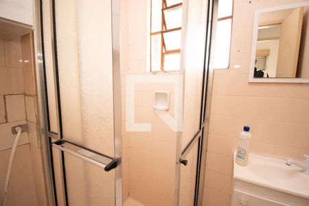 banheiro de apartamento para alugar com 3 quartos, 64m² em Centro, São Leopoldo