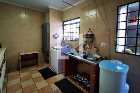 Casa de condomínio à venda com 400m², 4 quartos e 3 vagas Casa de condomínio à venda com 400m², 4 quartos e 3 vagasCozinha - Edícula