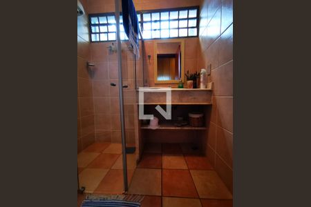 Casa de condomínio à venda com 400m², 4 quartos e 3 vagas Casa de condomínio à venda com 400m², 4 quartos e 3 vagasBanheiro de Serviço